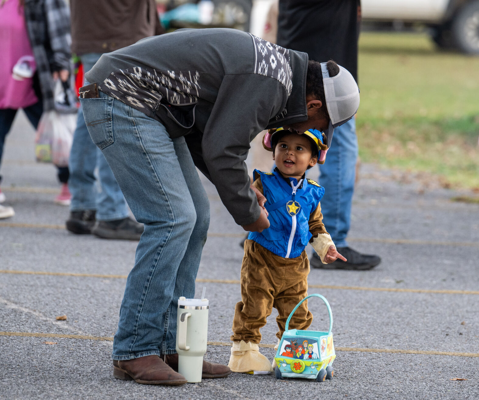 BR.wftrunktreatxtra.102324_2080 MJ.JPG